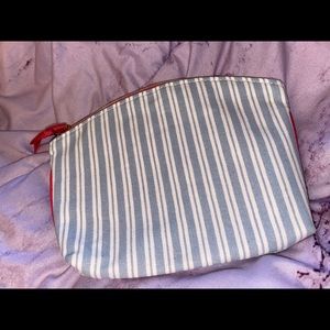 Ipsy makeup bag
